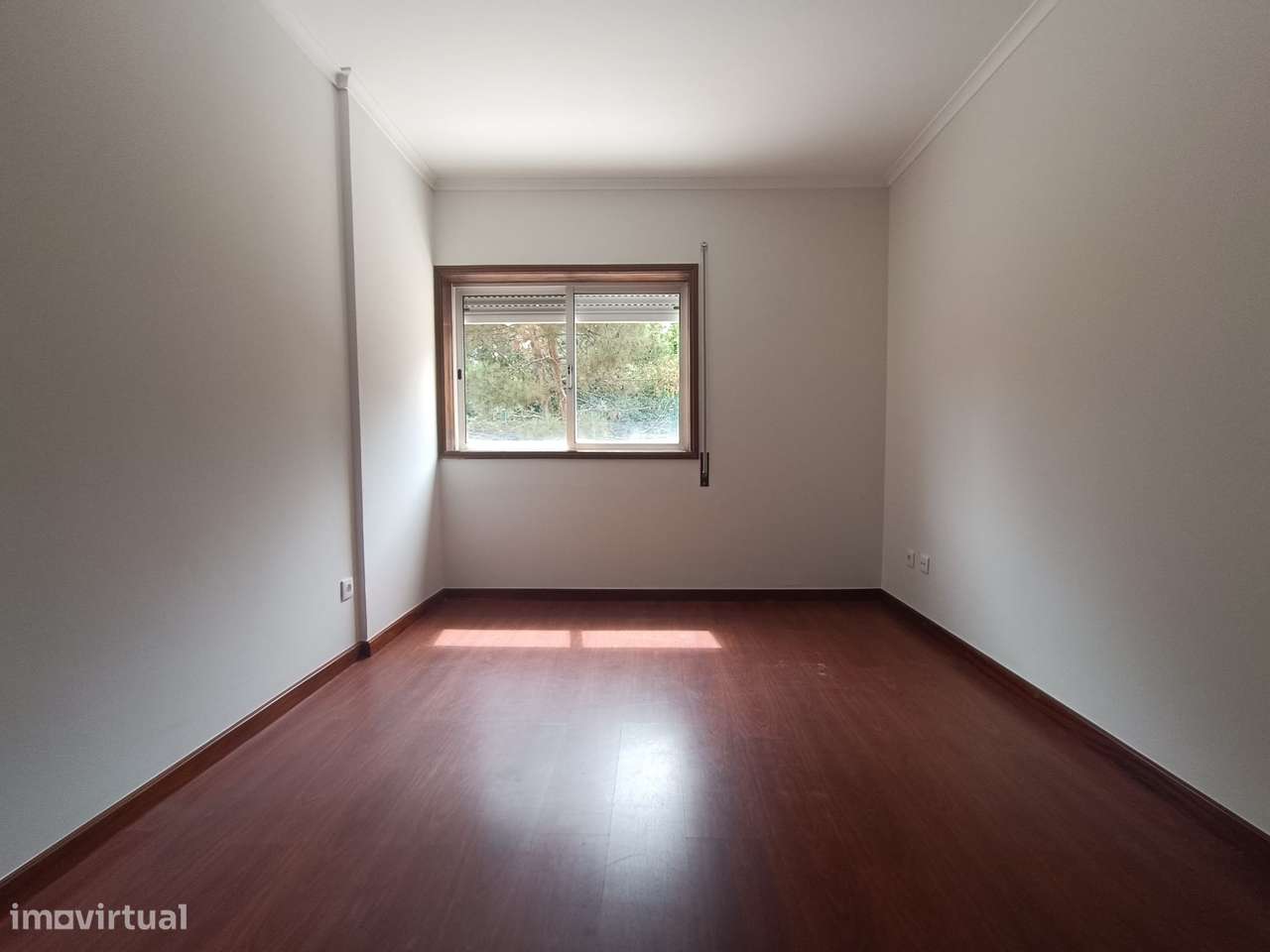 Apartamento T2+1 renovado c/excelente terraço em Oliveira do Douro-41