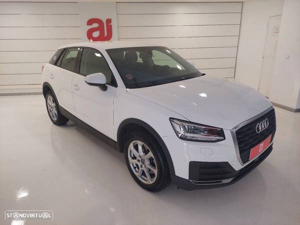 Audi Q2 1.6 TDI Design - 4