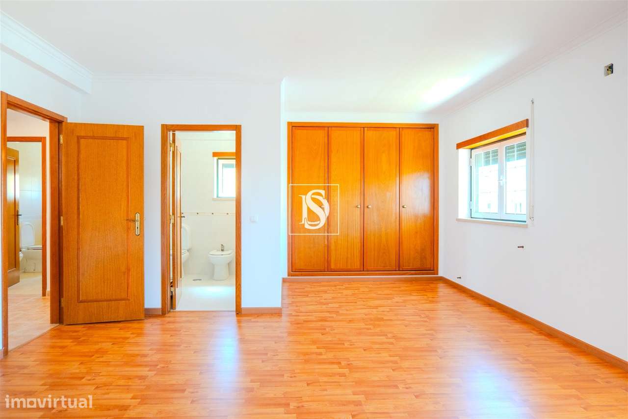 Moradia T4 - Entroncamento-11