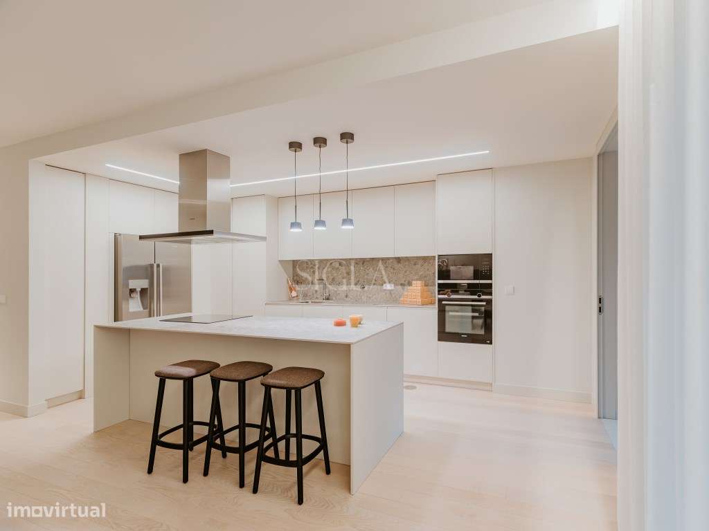 T4 Duplex em Primeira Linha de Mar - Grande imagem: 4/48