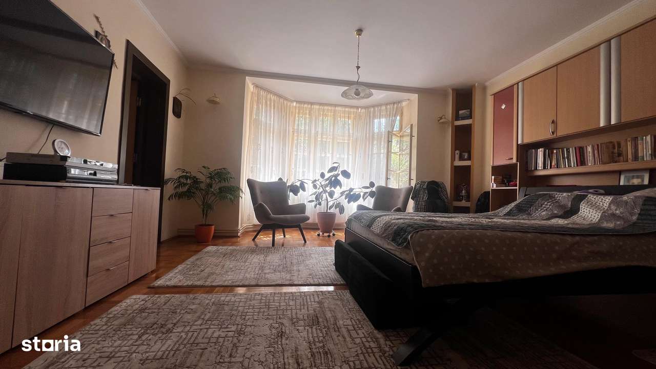 Casa cu Istorie și teren generos+clădire pentru afacere sau Evenimente - Imagine principală: 4/10