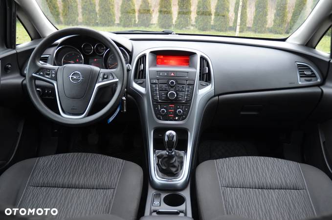 Opel Astra IV 1.3 CDTI Sport ecoFLEX - 6