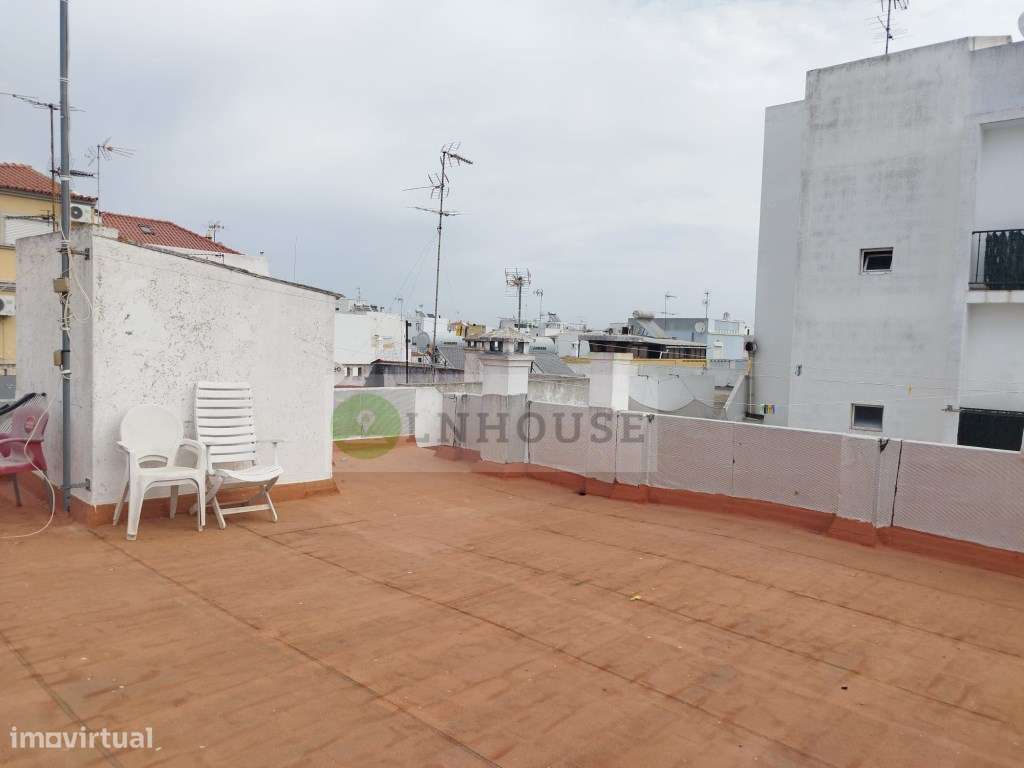 Exclusivo LNHOUSE: Prédio Inteiro / Venda Conjunta de Dois T2 no Ce...-21