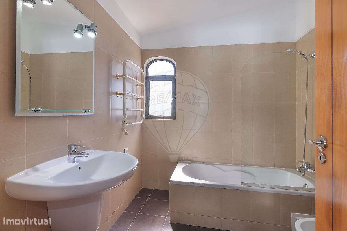 Moradia T4 para venda-27