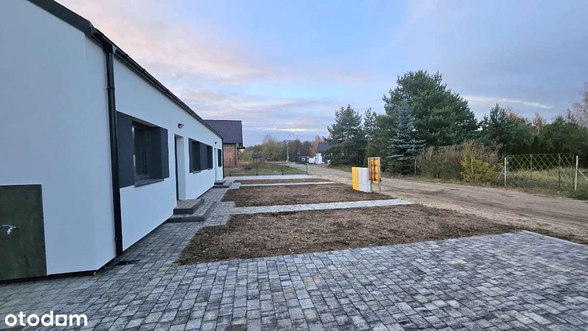 Funkcjonalny dom w zabudowie dwulokalowej, kameralne osiedle-13