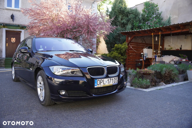 BMW Seria 3 320d - 15