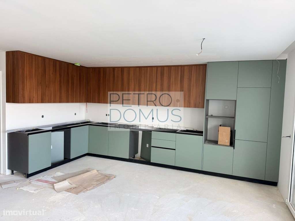 T2 NOVO EM SANTA CLARA, PARCEIROS, LEIRIA - Grande imagem: 4/18