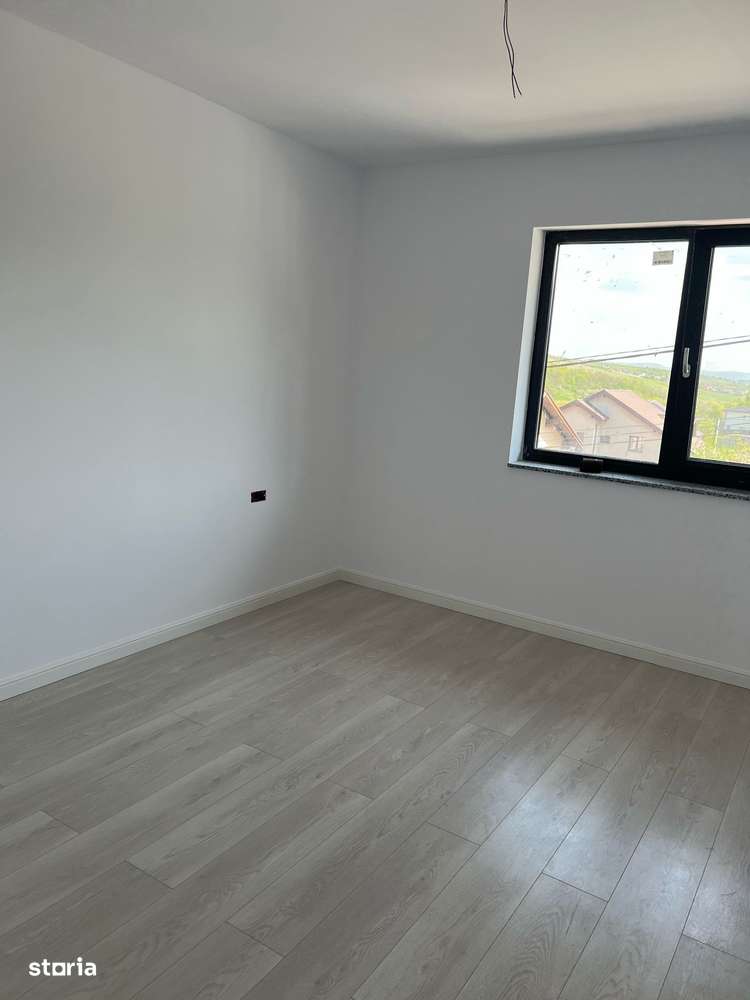 Casa 4 camere, Rediu, 110 mp, cu beci  €209.000 Cod Oferta: 9869-15