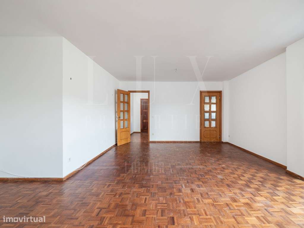Apartamento T4 com Garagem | Rua Sanches da Gama, Coimbra-4