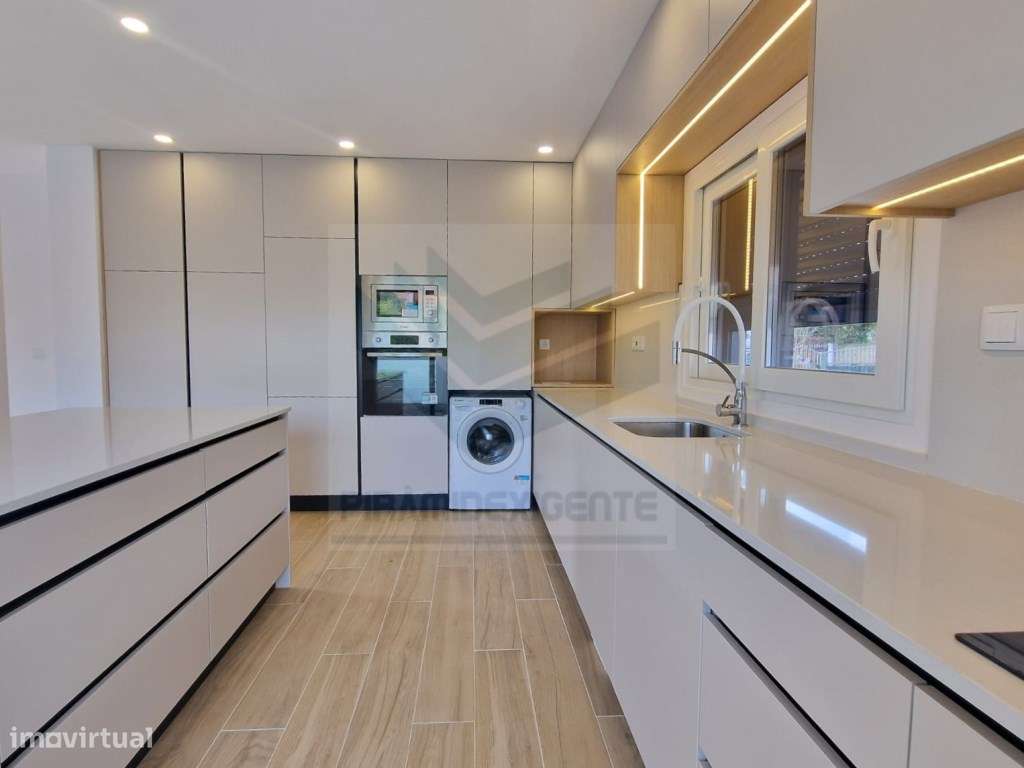Moradia T3+1 Térrea Isolada, Moderna, Muito completa!-16