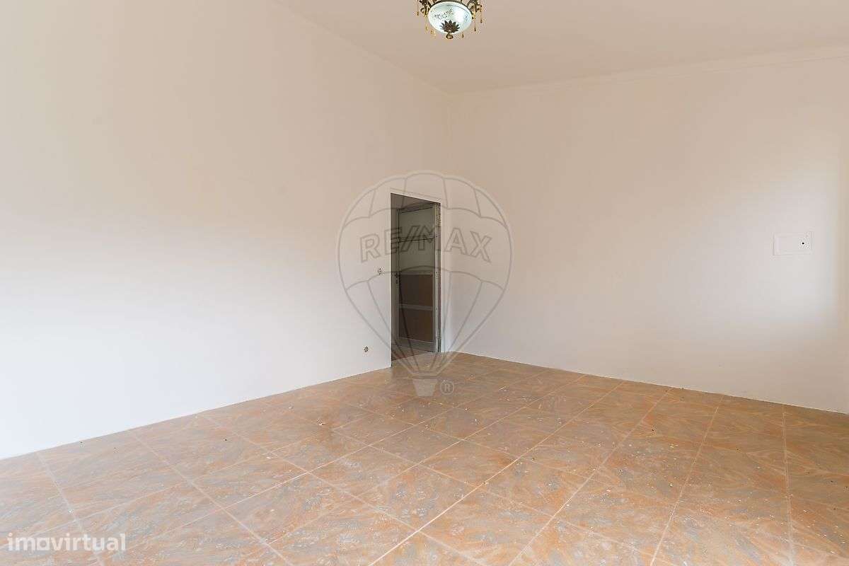 Moradia T2 para venda-14