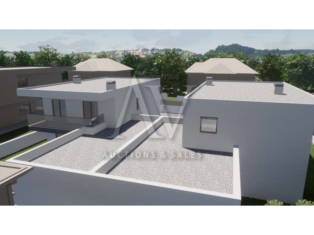 MORADIA T4 MODERNA A 15 min de LEIRIA e das PRAIAS-14