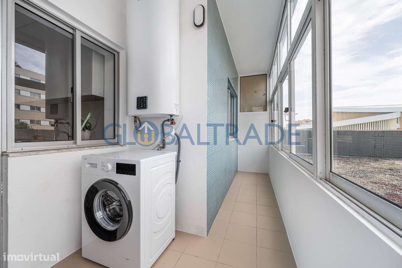 Apartamento T2 Renovado 2º linha de mar - Vila do Conde-3