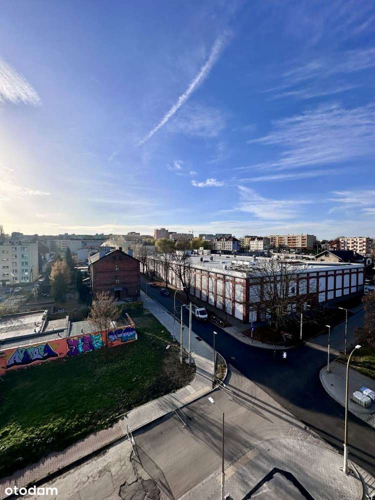 Duża, słoneczna kawalerka | do wprowadzenia od zar-5