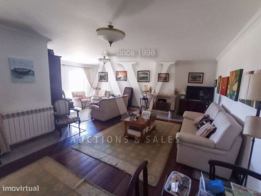 Quinta composta por moradia de dois pisos, com piscina, garagem e t...-28