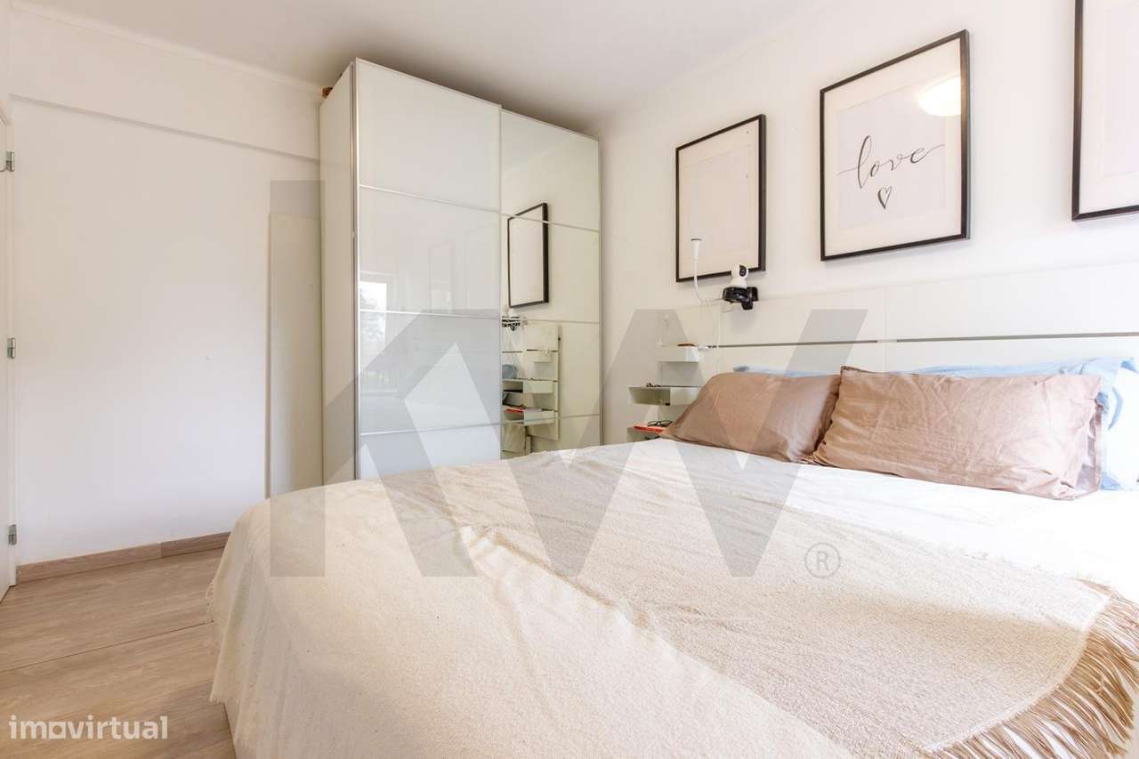 Apartamento T2 remodelado no Alto Seixalinho, Barreiro-20