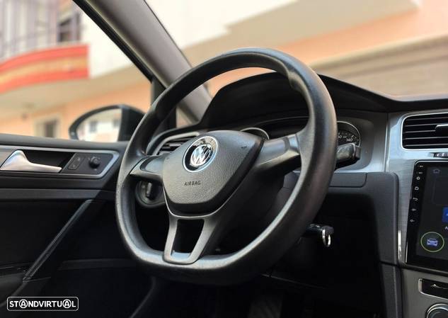 VW Golf 1.6 TDi BlueMotion Trendline - 11