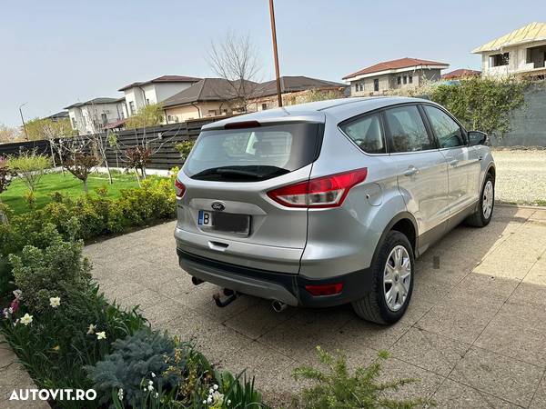 Ford Kuga - 12