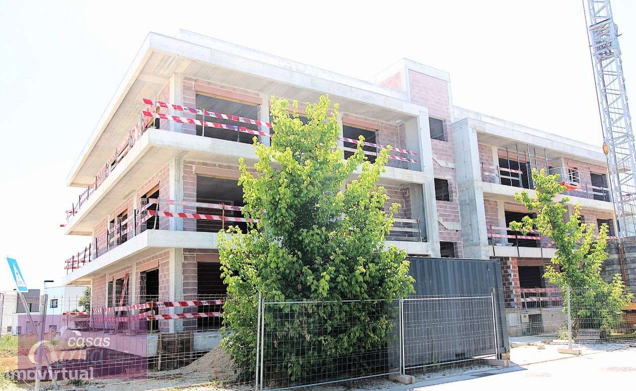 Apartamento T4 Novo em Parceiros Leiria-14