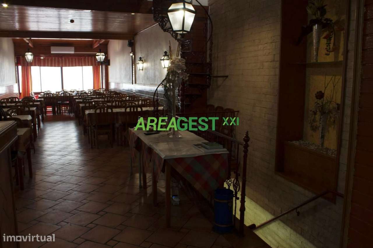 Loja para venda localizada em Vila Franca de Xira - Grande imagem: 5/23