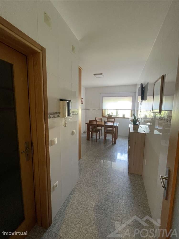 Apartamento T3 Venda em São João da Madeira,São João da Madeira-13