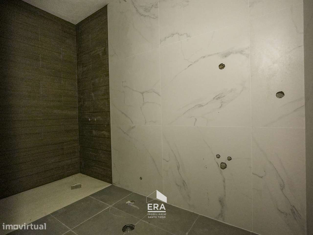 Moradia V3 com piscina em Roriz, Santo Tirso-32