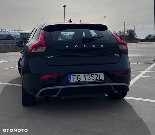 Volvo V40 D2 R-Design - 5