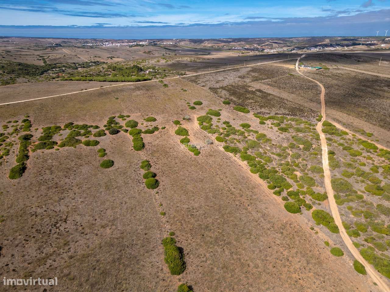 Terreno rústico  com 9440 m2 de área e vista Mar situado a 1km da Prai - Grande imagem: 3/28