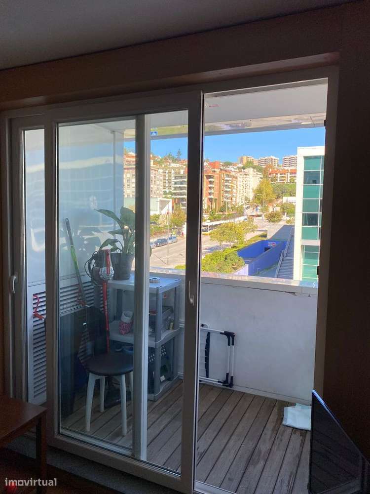 Arrenda-se T0 no Alma Shoping. Mobilado e equipado - Grande imagem: 3/7