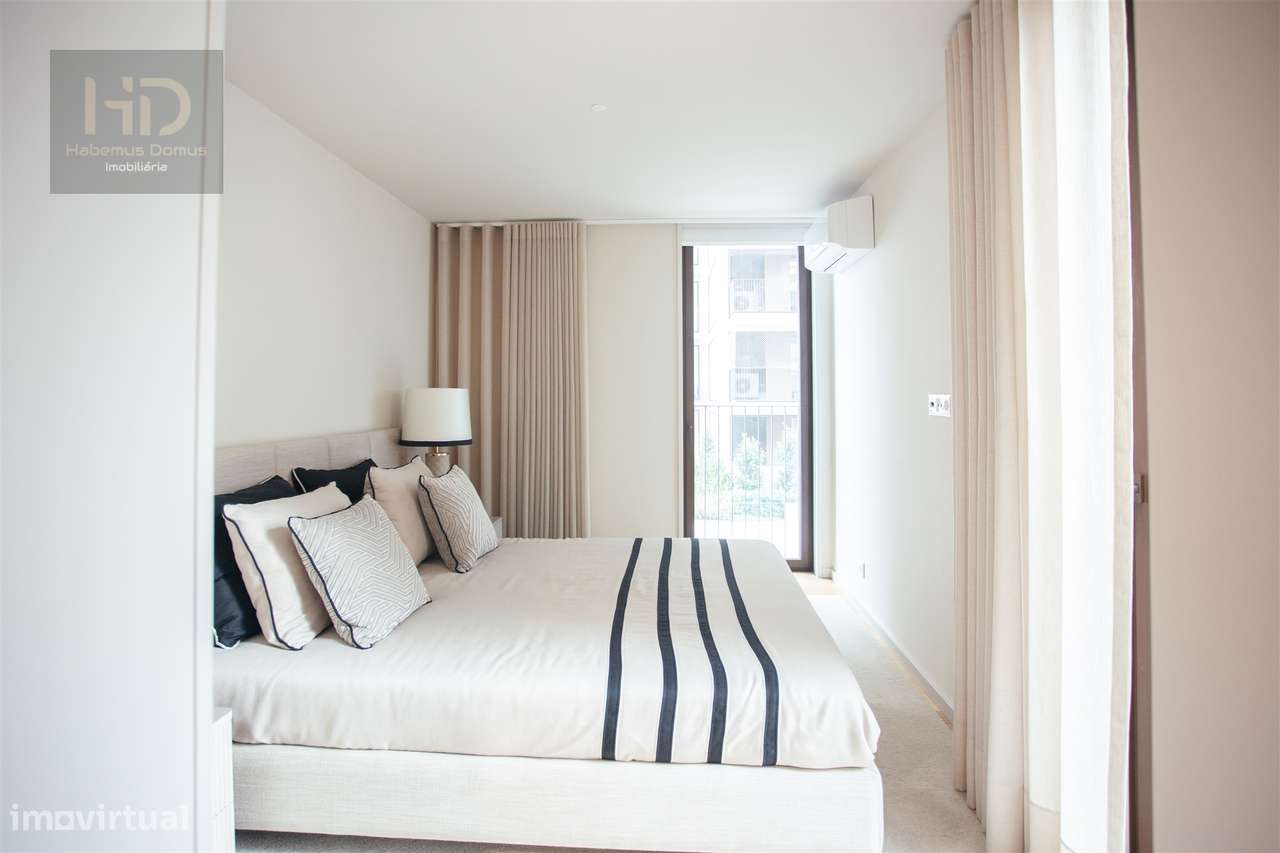 Apartamento T4 com vistas de mar e rio-28