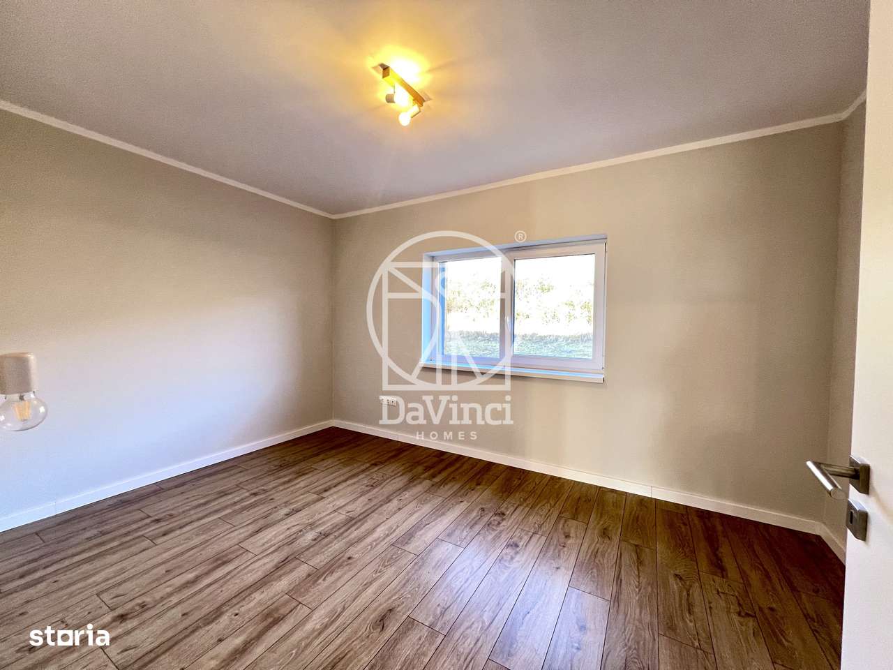 Ap 2 camere decomandat, geam la baie, jaluzele electrice - etaj 1 - Imagine principală: 5/11