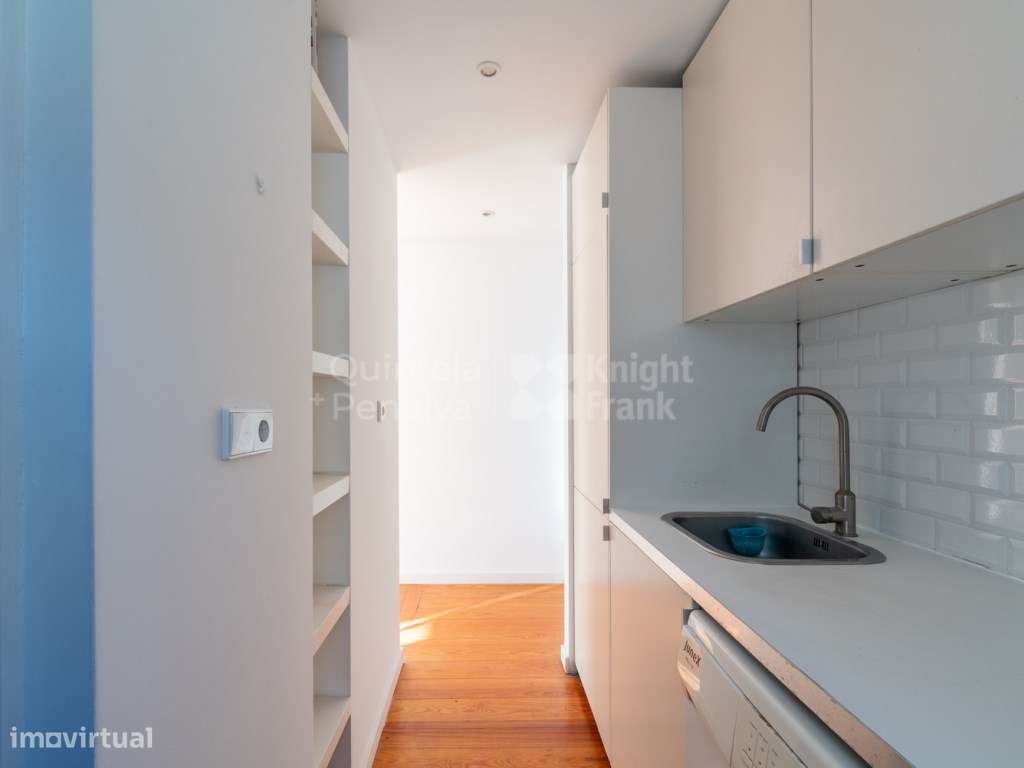 Apartamento T1 com terraço, nas Avenidas Novas-15