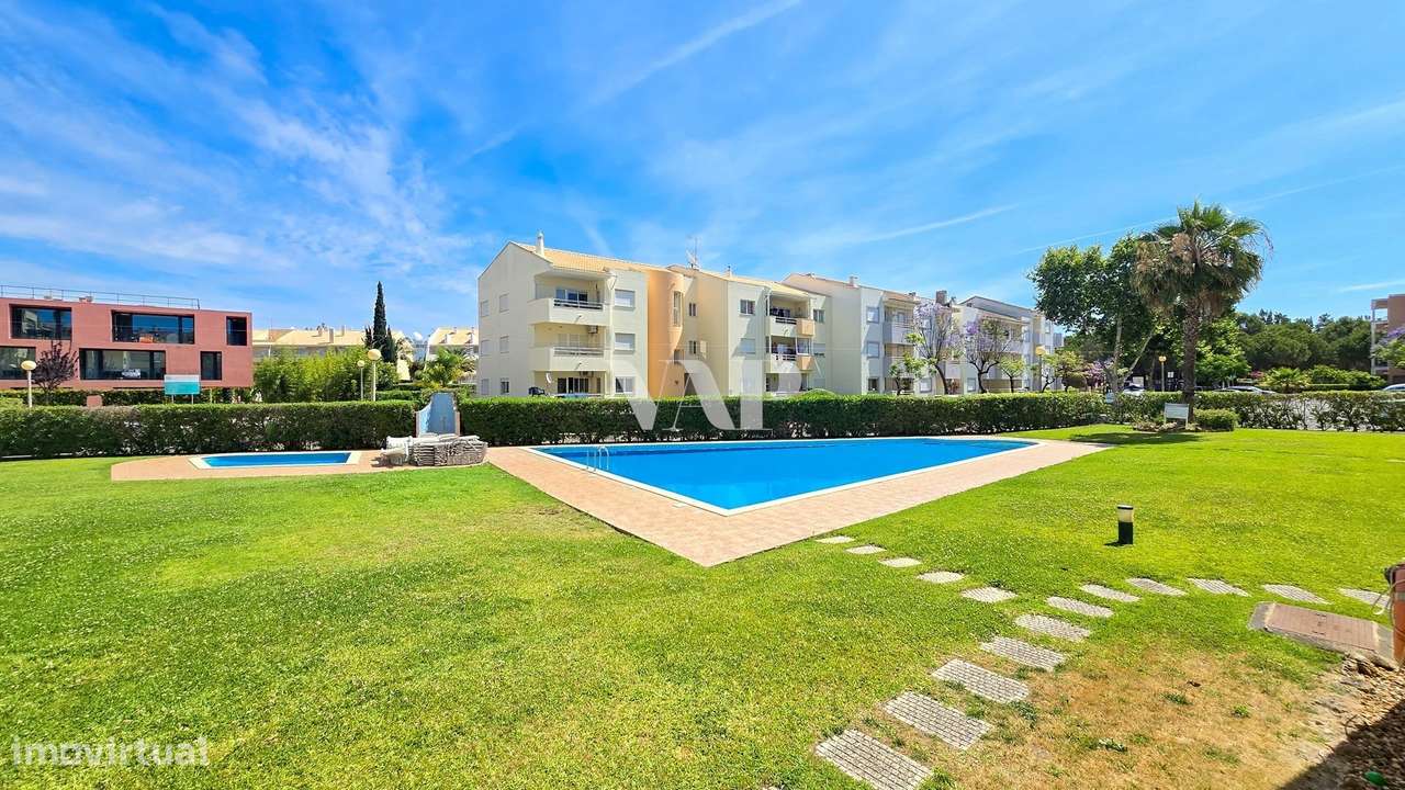 Apartamento T2 Com Piscina E Garagem Vilamoura