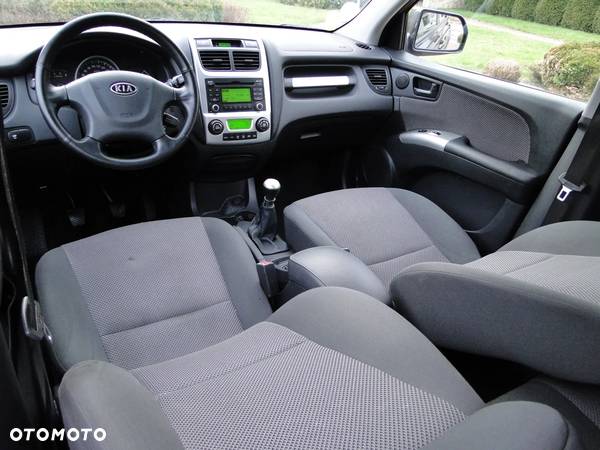 Kia Sportage 2.0 d Expedition - 29