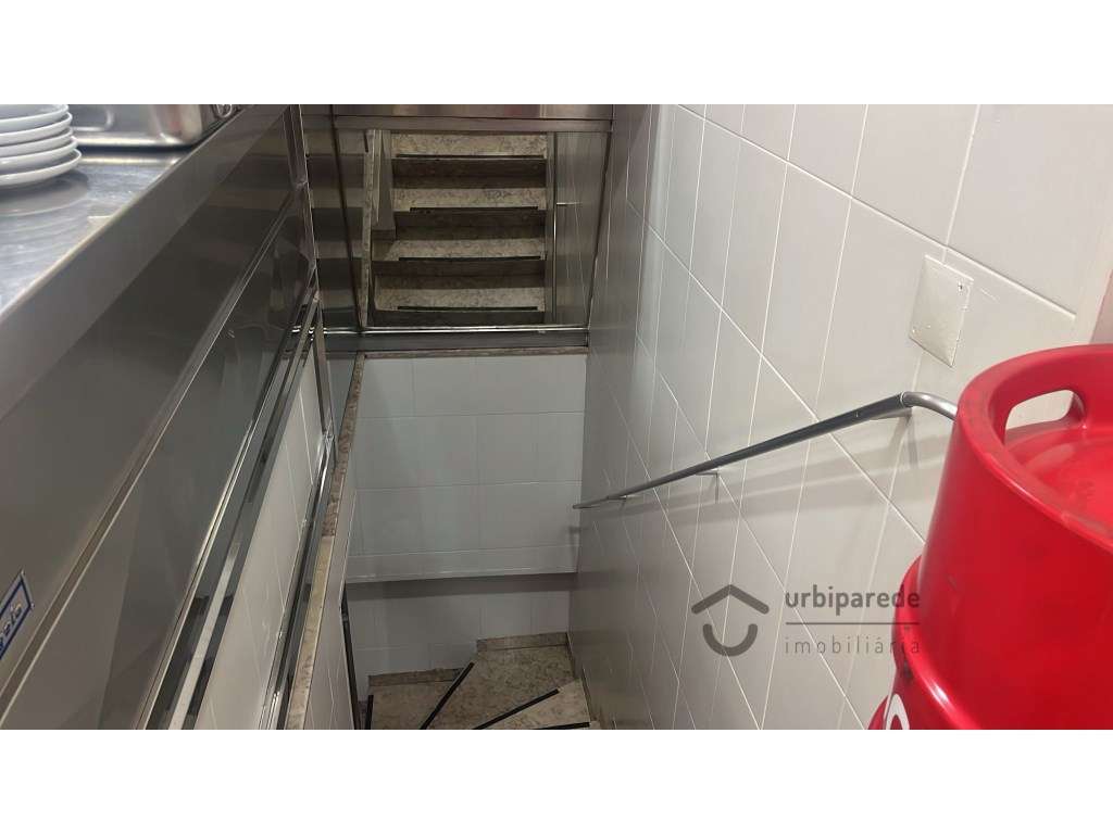 Restaurante com ótima esplanada, no centro Lisboa-25