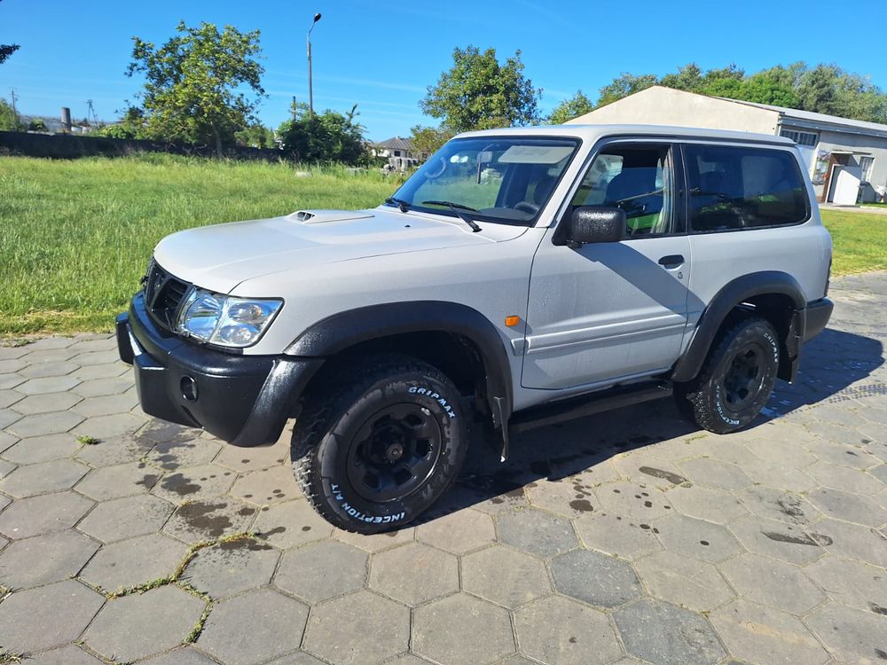 Nissan Patrol GR II Y61 1998