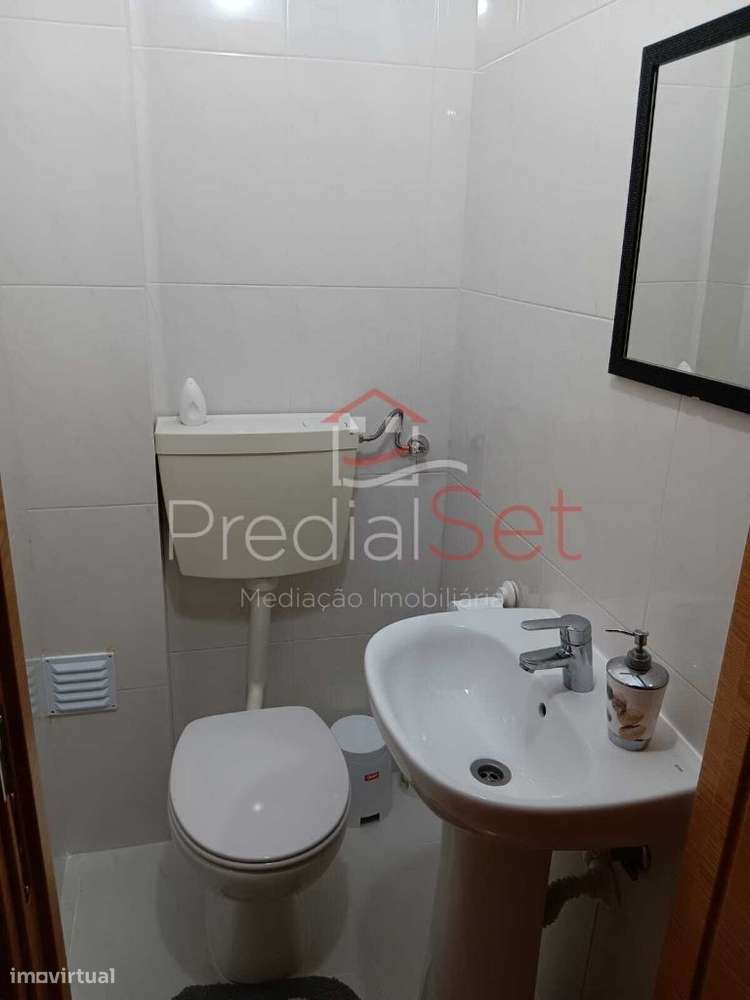 Apartamento T4 em Feijó, Almada-20