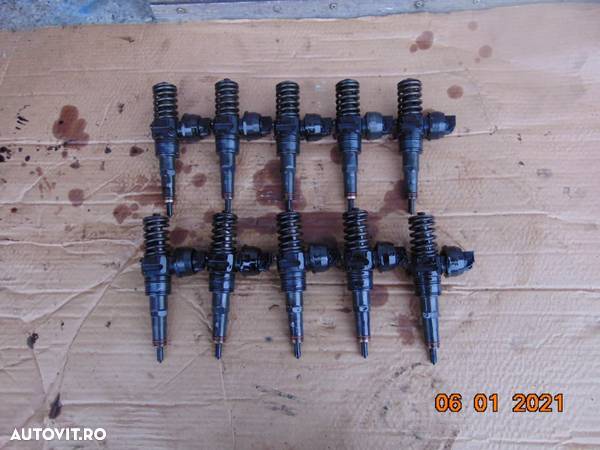 Injectoare VW Phaeton 5.0 Touareg 5.0 v10 tdi injector dezmembrez - 2