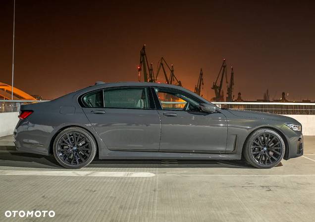 BMW Seria 7 750Li xDrive sport - 9