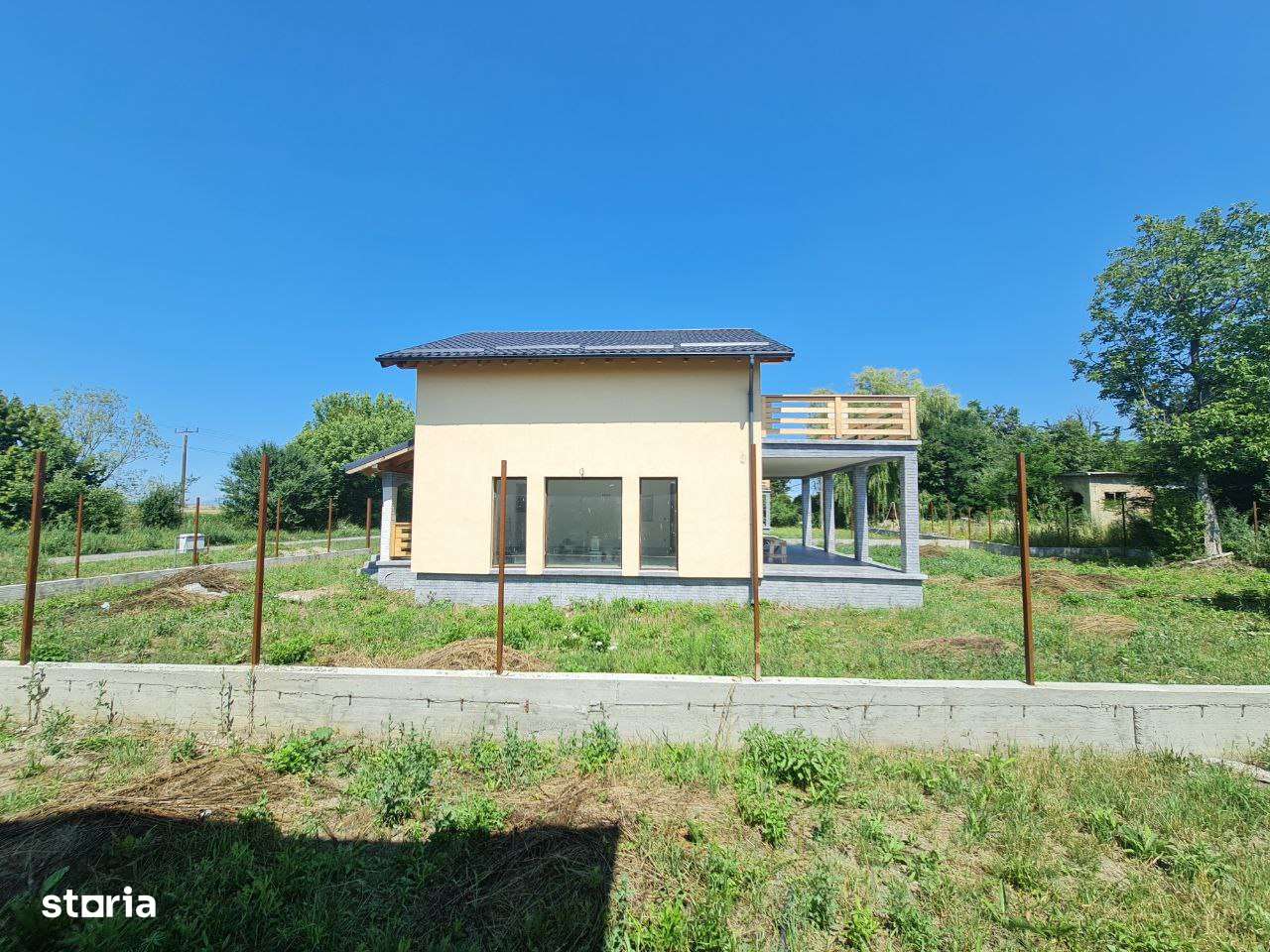 Casa noua cu 4 camere (3 dormitoare) de vanzare Halchiu Comision 0-3