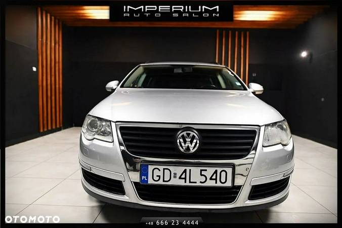 Volkswagen Passat 2.0 FSI Comfortline - 8