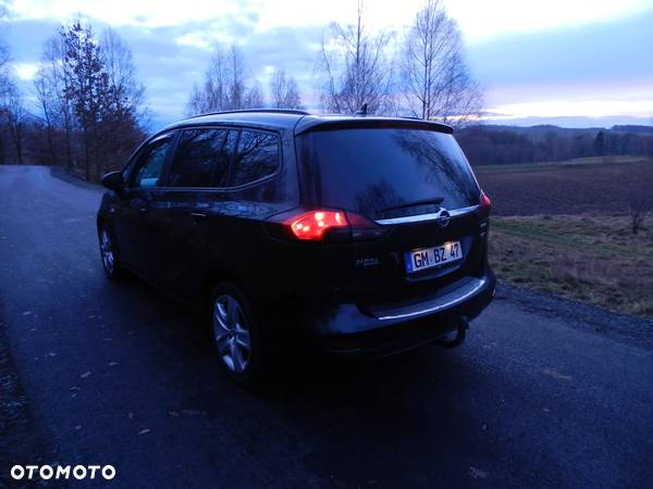 Opel Zafira 2.0 CDTI Cosmo - 4