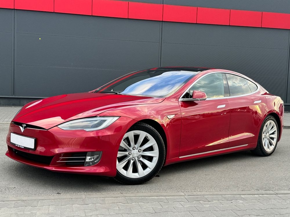 Tesla Model S 2017