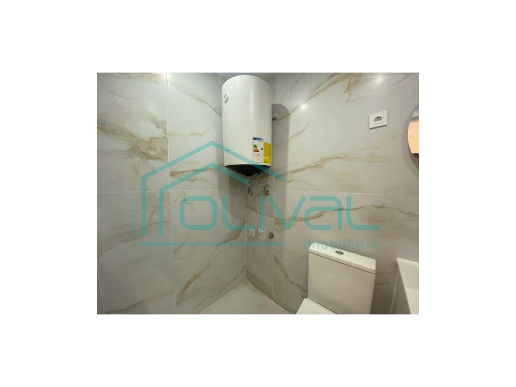 Apartamento t2 à venda na Avenida Padre Bartolomeu de Gusmão-25