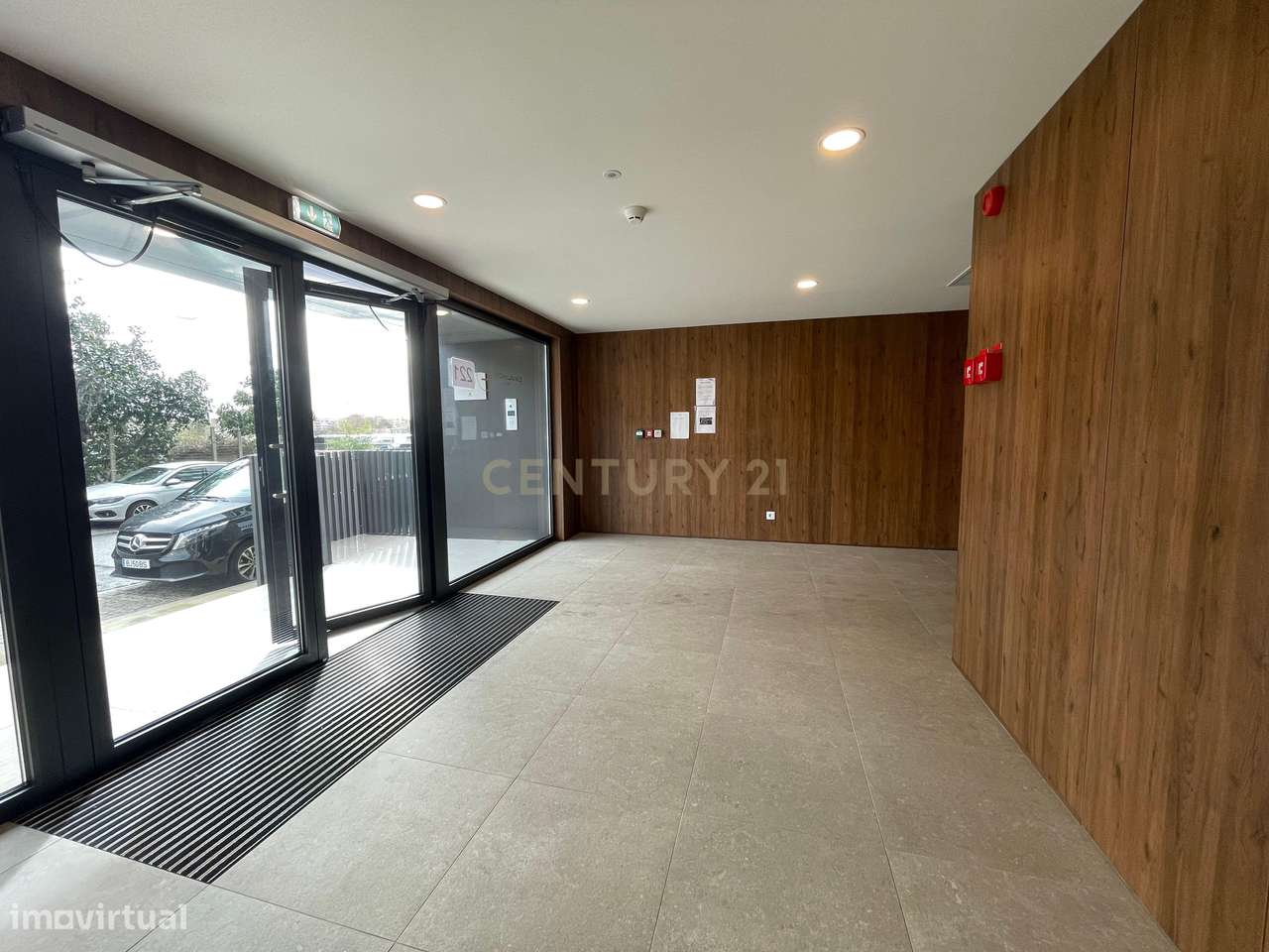 Estúdio - Mobilado - Garagem - Grande imagem: 4/20