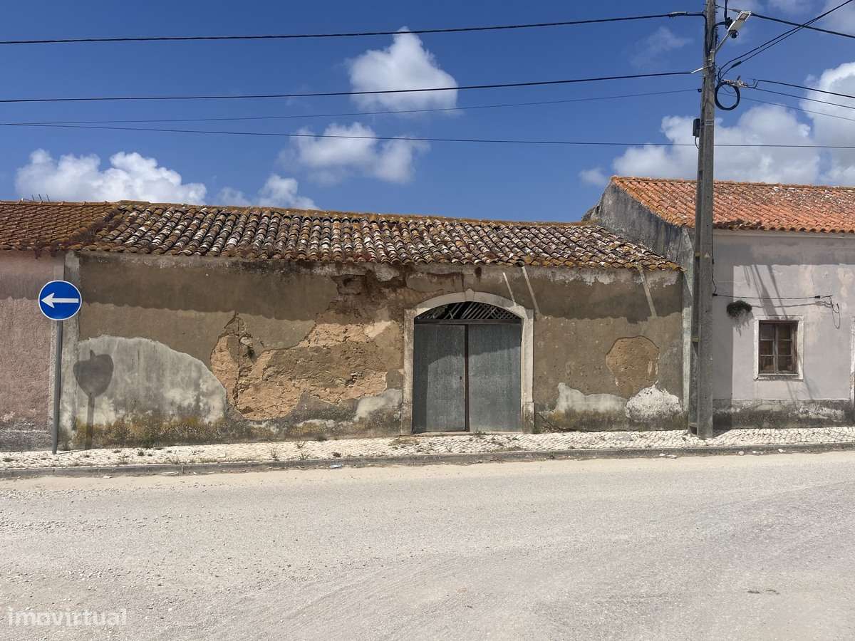 Quintinha com terreno c/ vabilidade de construção!-5