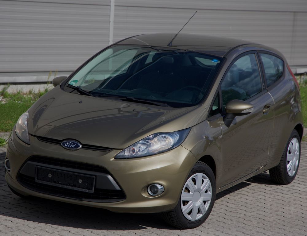 Ford Fiesta Mk7 (2008-) 1.25 Champions Edition 2013
