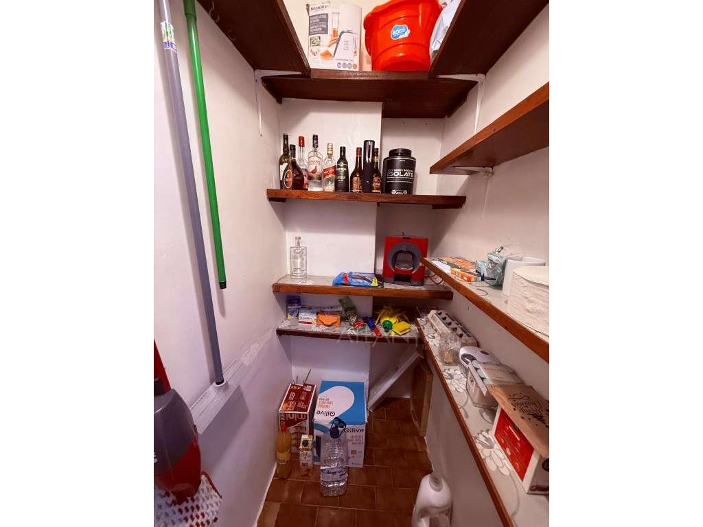 Apartamento T2 no Cacém - Excelente Localização e Luminosidade-11