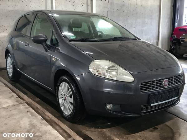 Fiat Punto 1.2 Fresh - 2