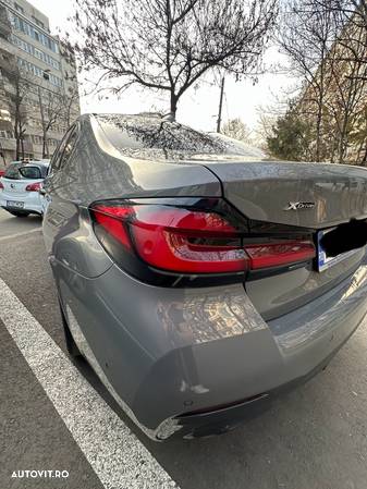 BMW Seria 5 530e xDrive - 8